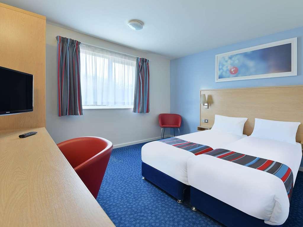 Travelodge Leicester Hinckley Road Room photo
