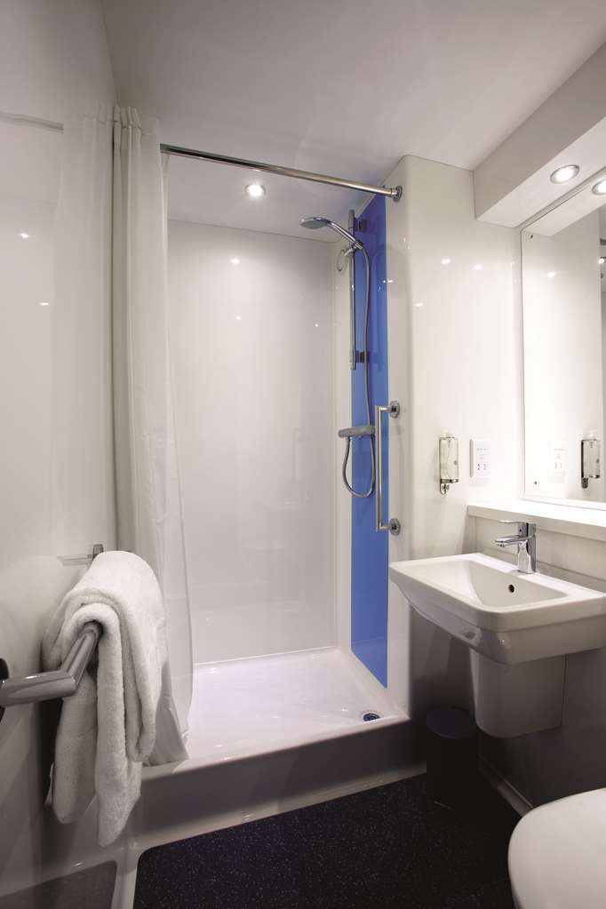 Travelodge Leicester Hinckley Road Room photo